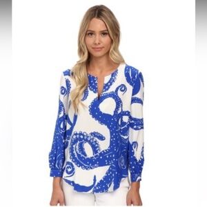 Amanda Uprichard Lola Octopus Blouse 100%  Silk size Small